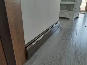 رادیاتور قرنیزی آلومینیومی با کاور مشکی