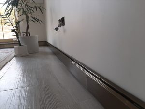 رادیاتور قرنیزی آلومینیومی با کاور مشکی